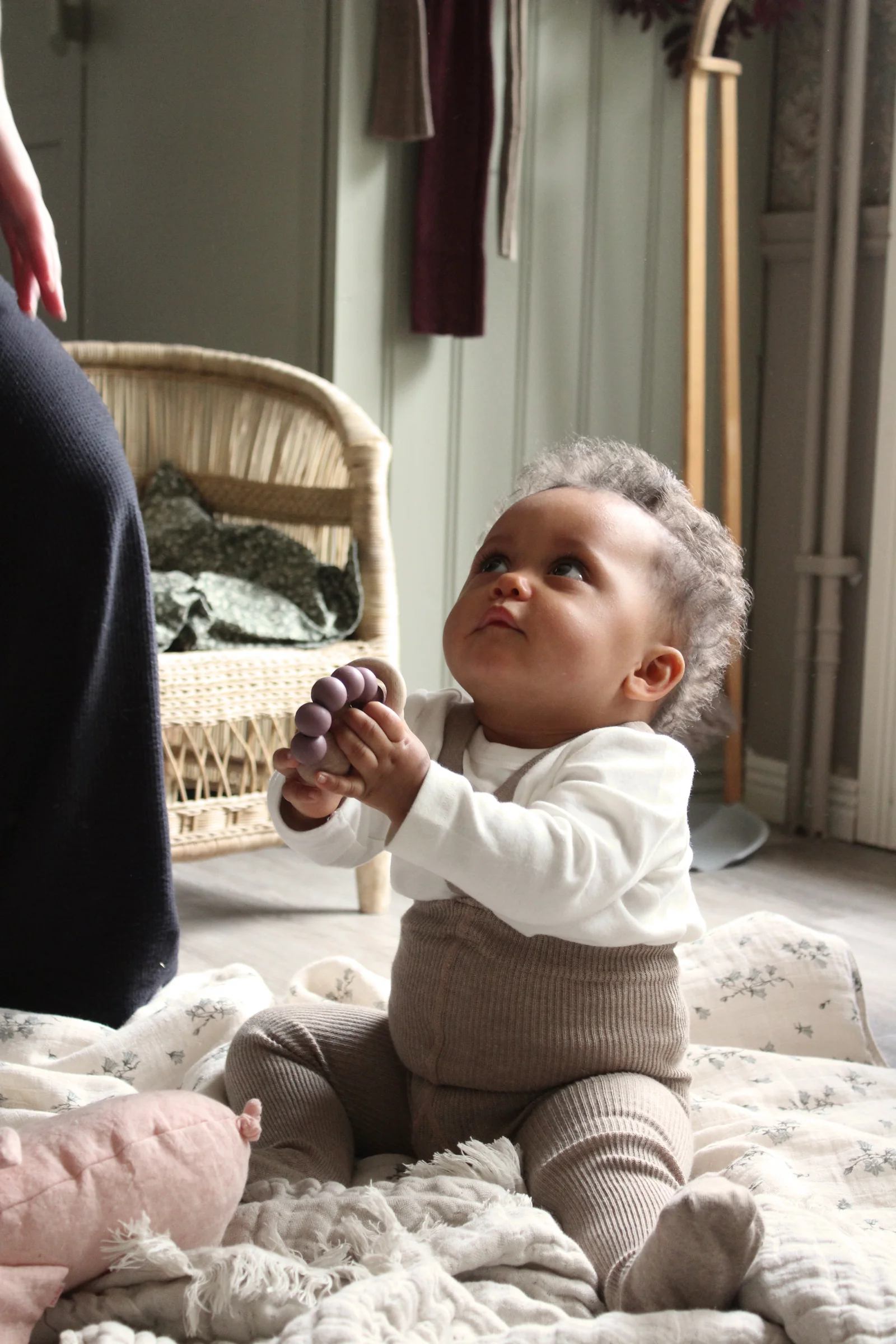 Silly Silas „Peanut Blend Footed“ pėdkelnės-kojinės su petnešėlėmis